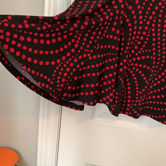NWOT!!!! George stretch black and red printed long skirt. - Picture 5 of 8